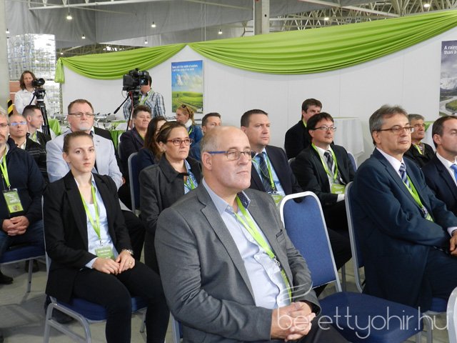 Tama raktárcsarnok átadó ünnepség 18